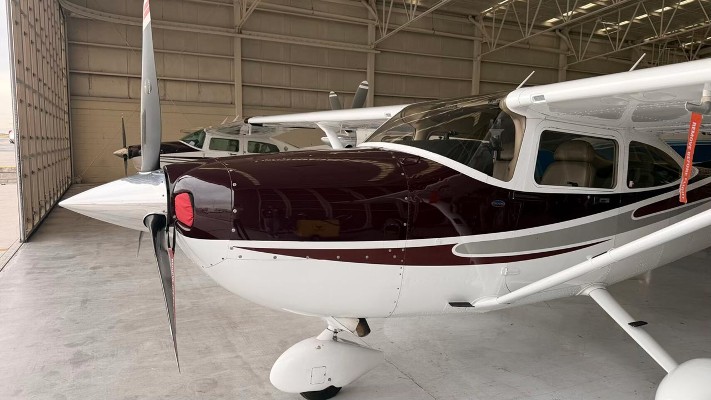 2004 Cessna 182T — photo 3