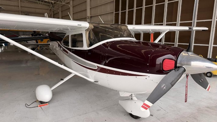 2004 Cessna 182T — photo 4