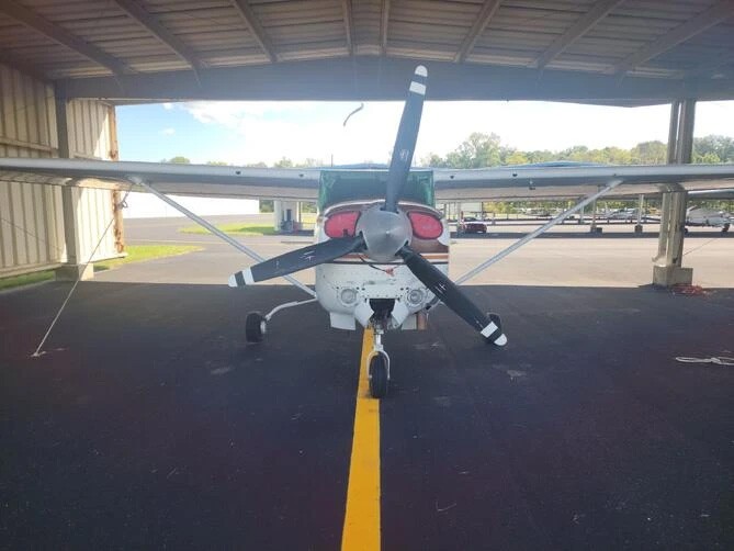 1980 Cessna R-182RG — photo 2