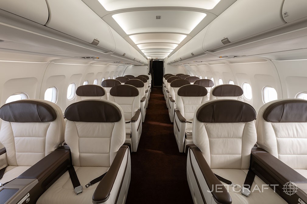 2001 Airbus A319 — photo 4