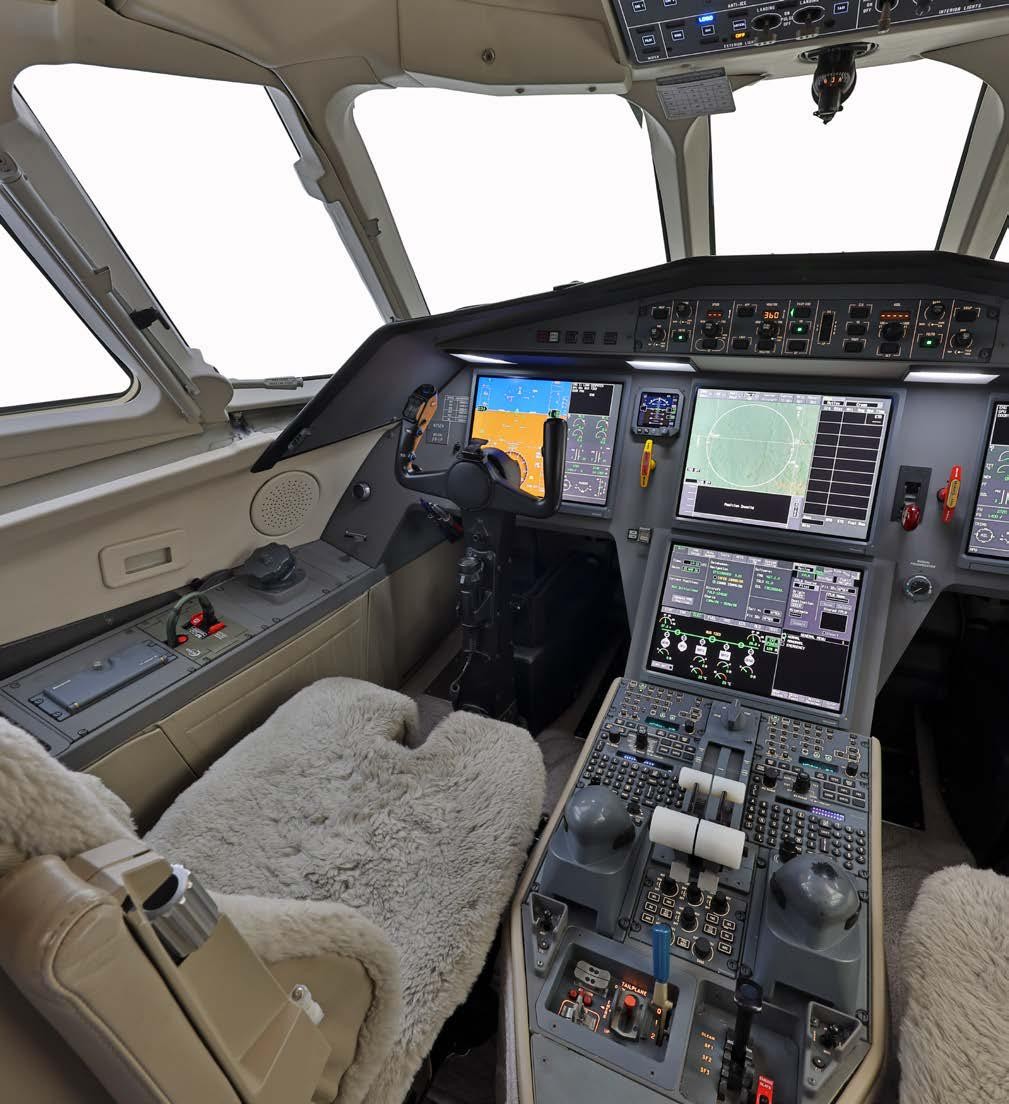 2010 Falcon 2000 LX 5