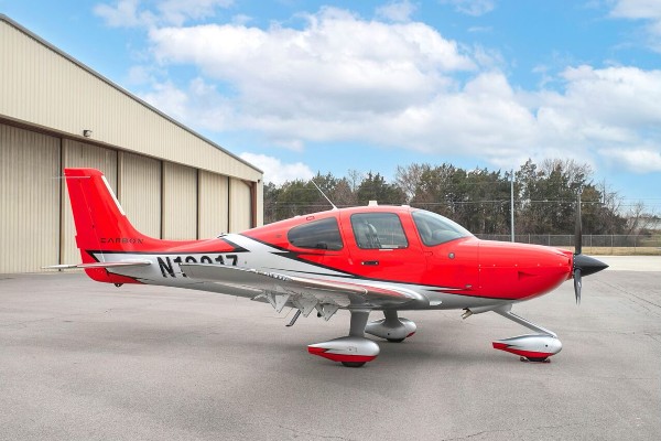 2021 Cirrus SR22-G6 — photo 3