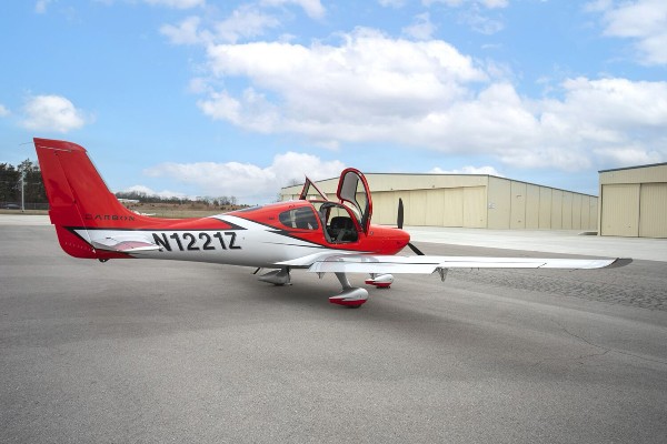 2021 Cirrus SR22-G6 — photo 4