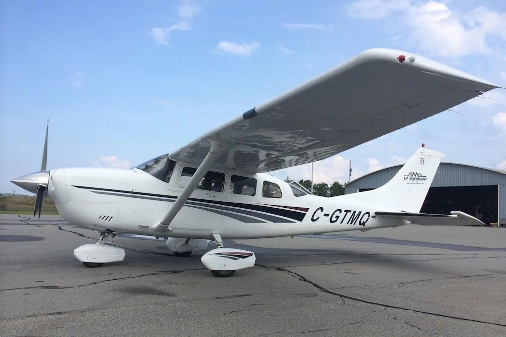 1999 Cessna 206H — photo 1