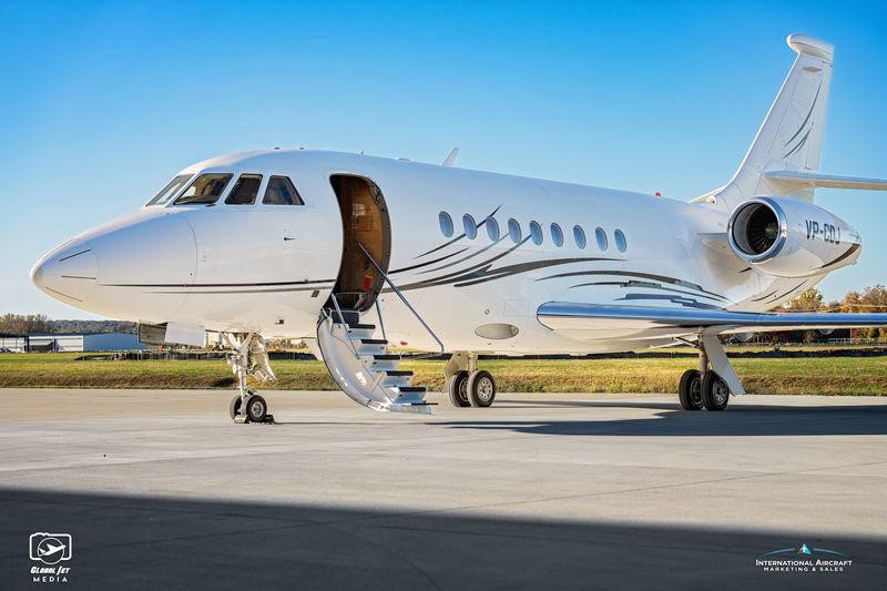 2001 Falcon 2000 — photo 2