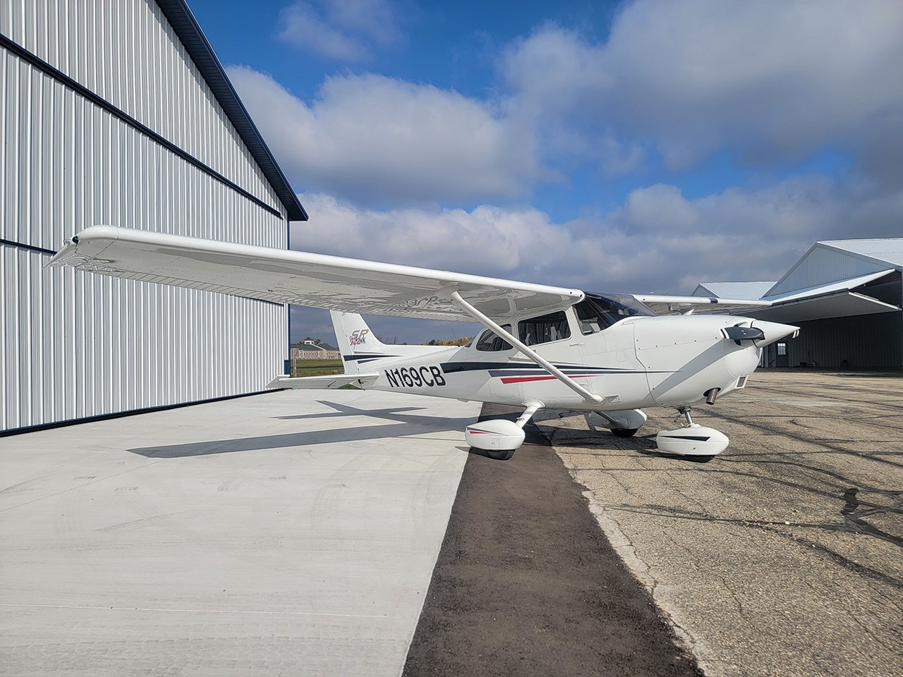 2002 Cessna 172S — photo 3