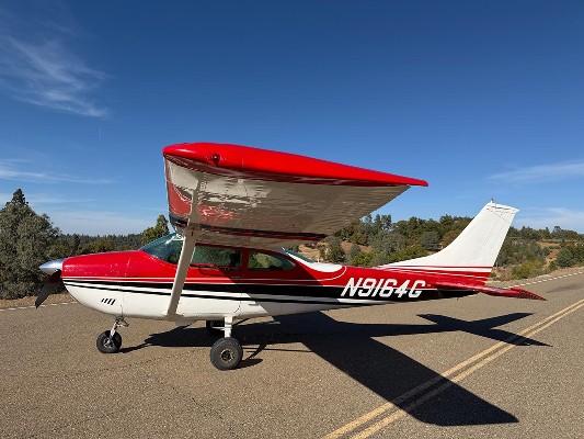 1971 Cessna 182 — photo 1