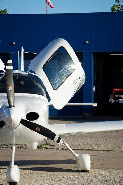 2020 Cirrus SR20 G6 (YR-ADU), photo 11