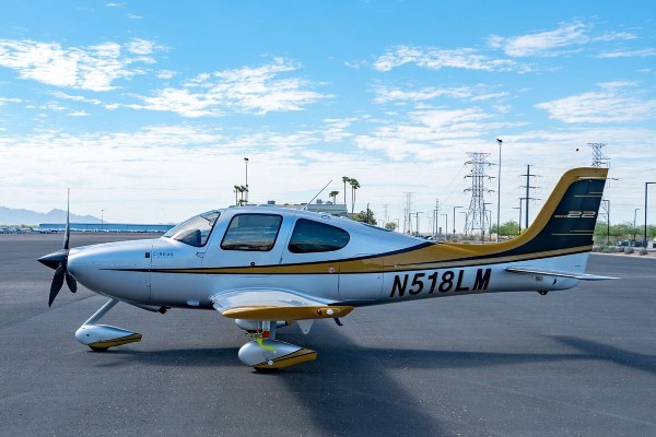 2006 Cirrus SR22-G2 — photo 1