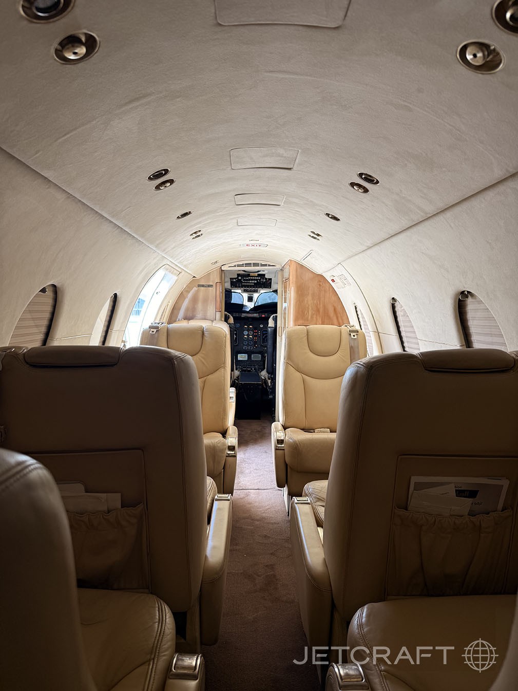 2009 Hawker 400XP — photo 5