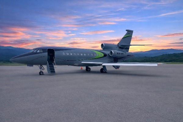 2003 Falcon Falcon 900C — photo 1