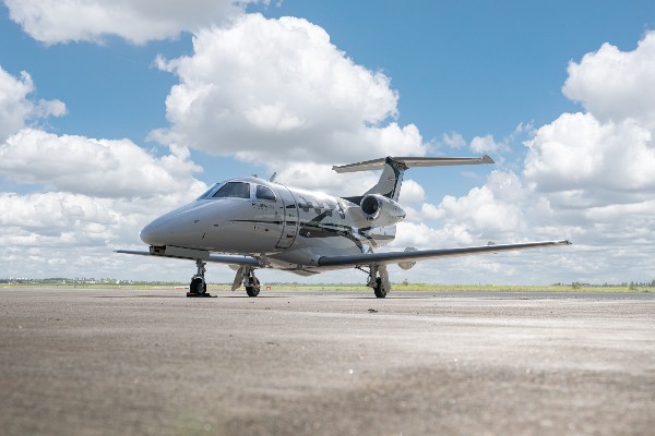 2015 Embraer Phenom 100 — photo 1