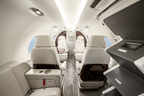 2015 Embraer Phenom 100 — photo 2