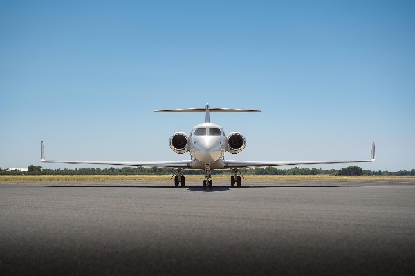2001 Gulfstream G-V — photo 2