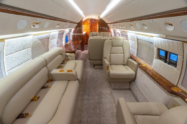 2001 Gulfstream G-V — photo 4