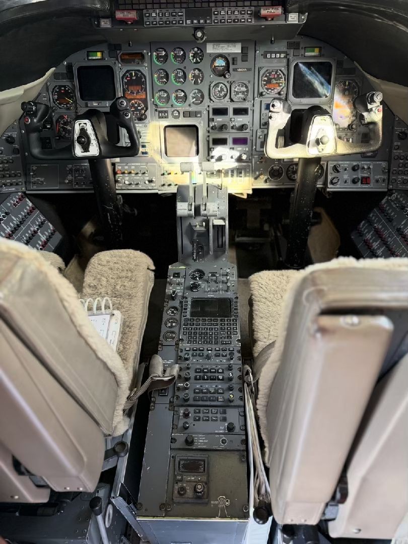 1996 Learjet 31 — photo 5