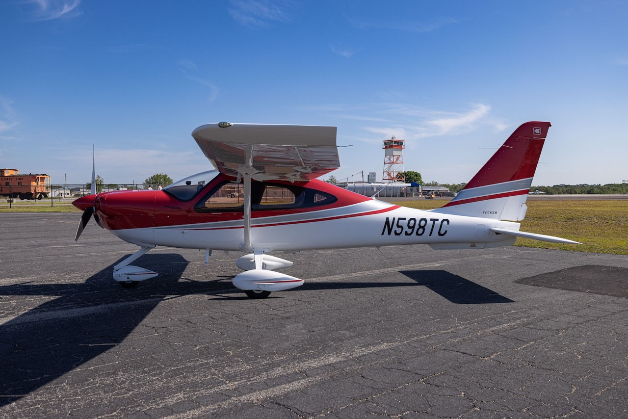 2022 Tecnam P2010 — photo 2