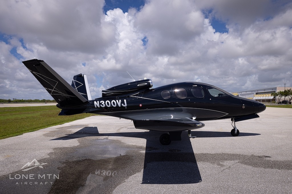 2024 Cirrus Vision SF50 — photo 2