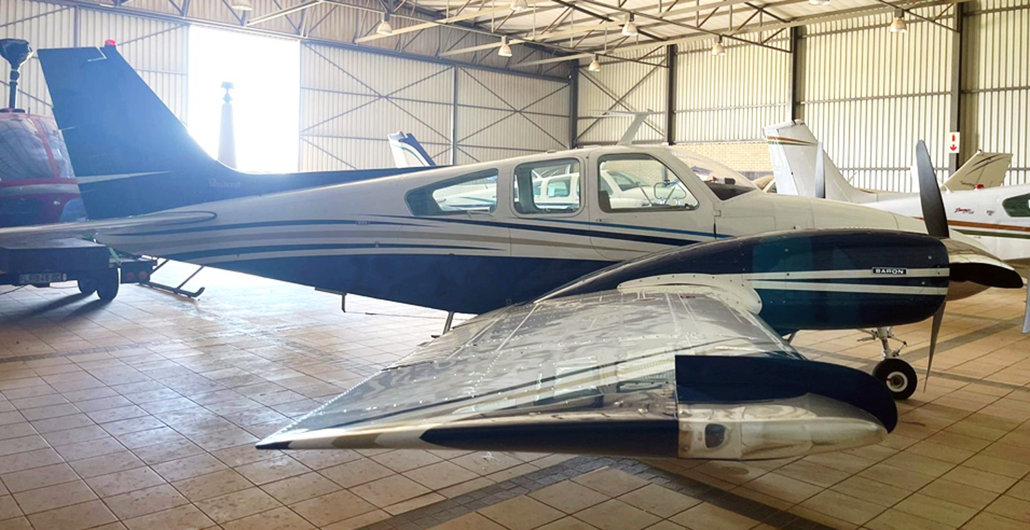 1973 Beech Baron B55 — photo 2