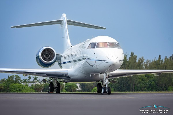 2002 Bombardier Global Express — photo 3