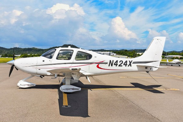 2014 Cirrus SR22-G5 — photo 1