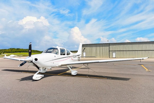 2014 Cirrus SR22-G5 — photo 2