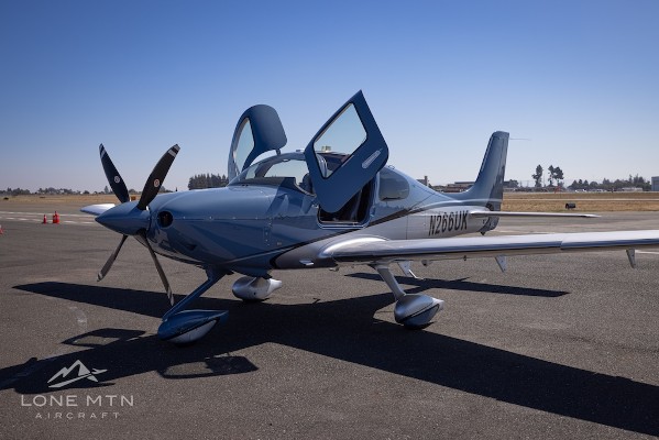 2025 Cirrus SR22T-G7 — photo 1