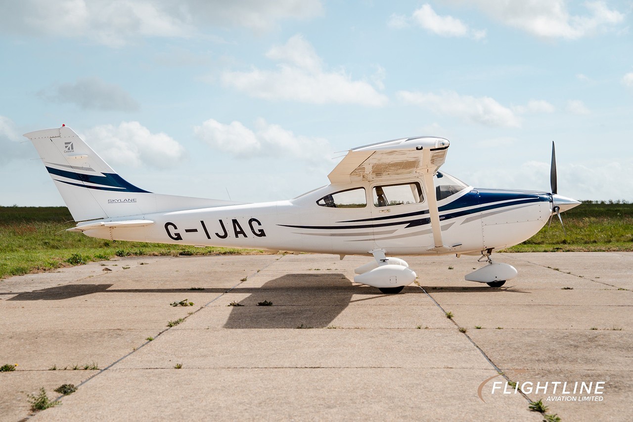 2005 Cessna 182T — photo 4