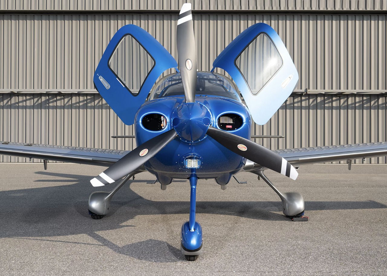 2025 Cirrus SR22-G7 — photo 3