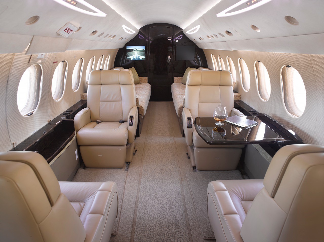 2008 Falcon 7X — photo 5