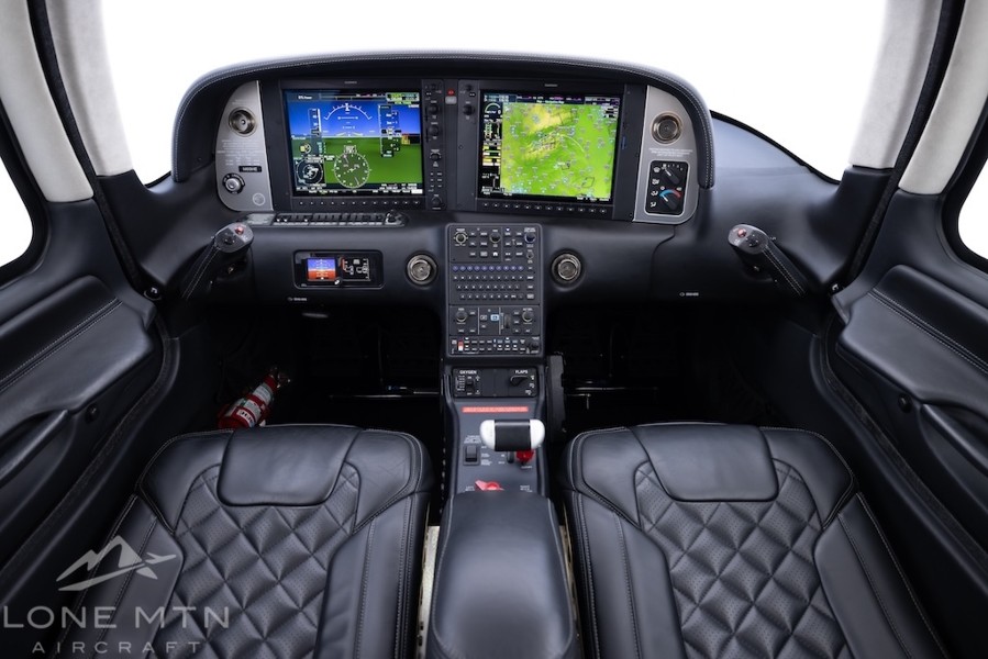 2019 Cirrus SR22T-G6 GTS (N69HE), photo 12
