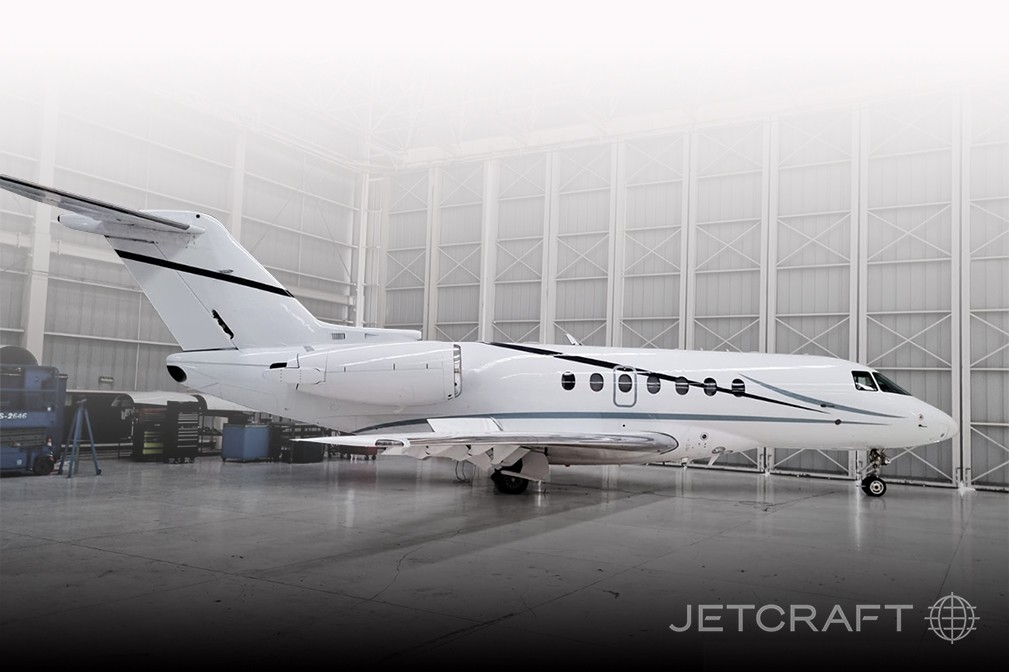 2013 Hawker 4000 — photo 1