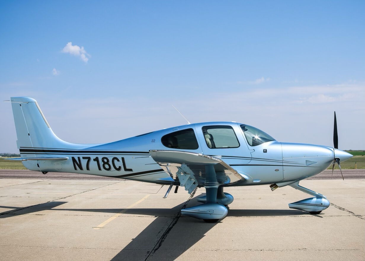 2015 Cirrus SR22-G6 — photo 1