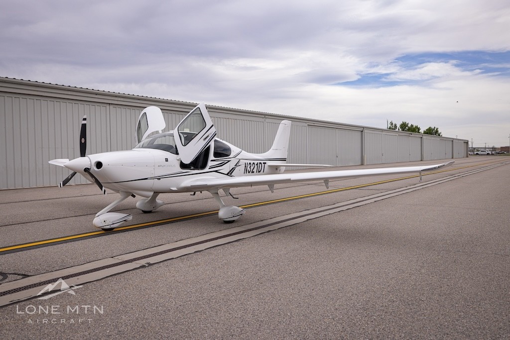2020 Cirrus SR20 — photo 1