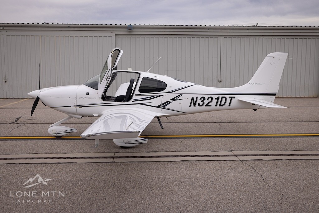 2020 Cirrus SR20 — photo 2