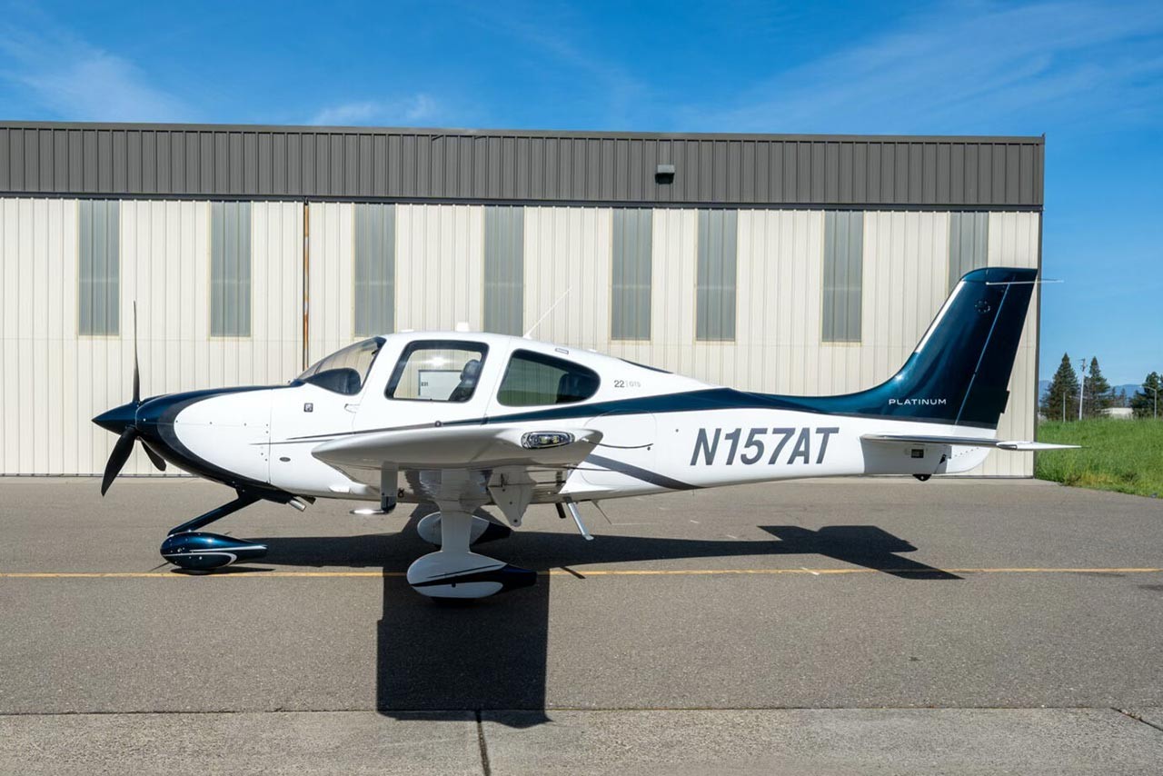 2014 Cirrus SR22-G5 — photo 1
