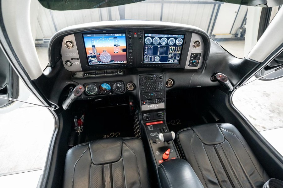 2014 Cirrus SR22-G5 GTS, photo 16