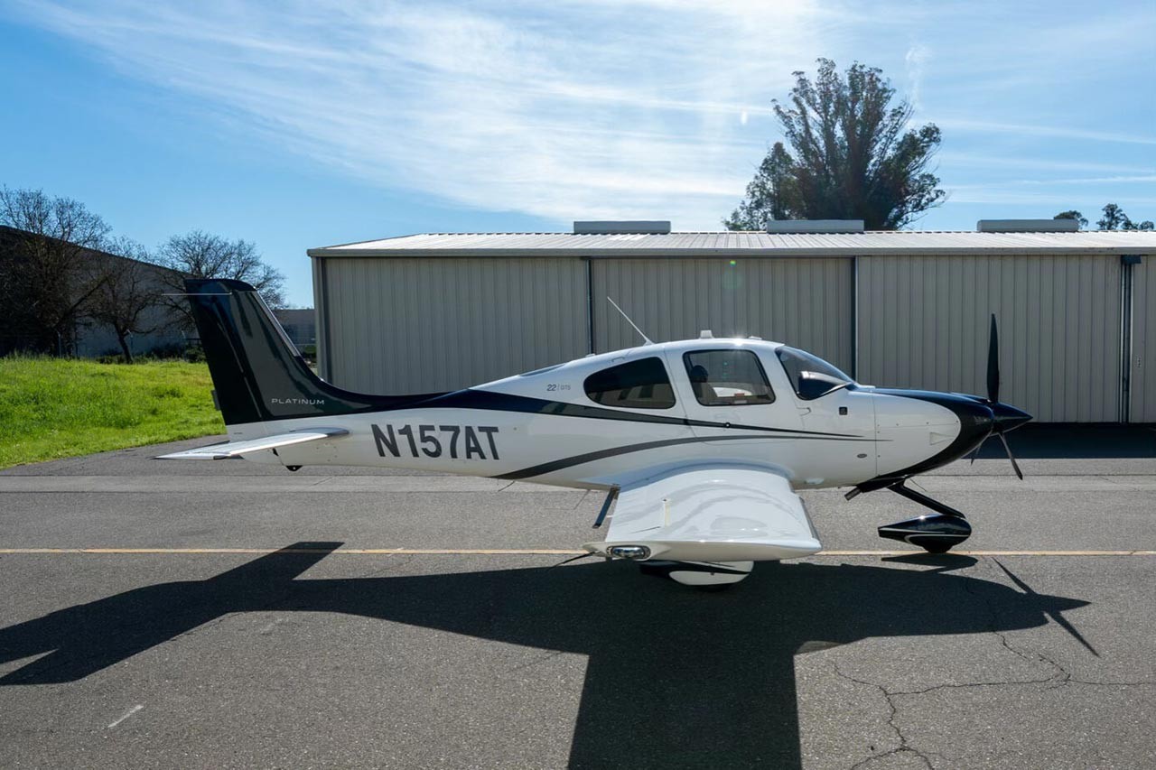 2014 Cirrus SR22-G5 — photo 5