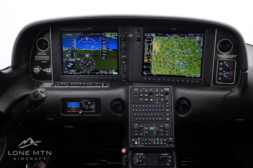 2017 Cirrus SR22-G6 — photo 4
