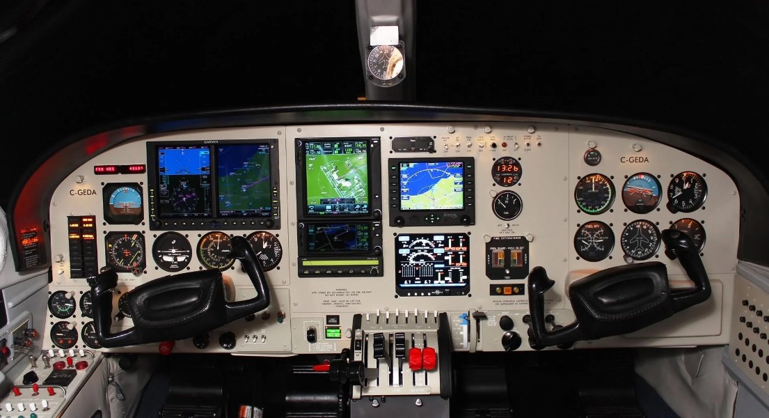 1977 Cessna 421C, photo 2