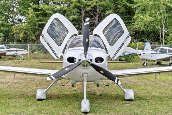 2017 Cirrus SR22-G6 — photo 3