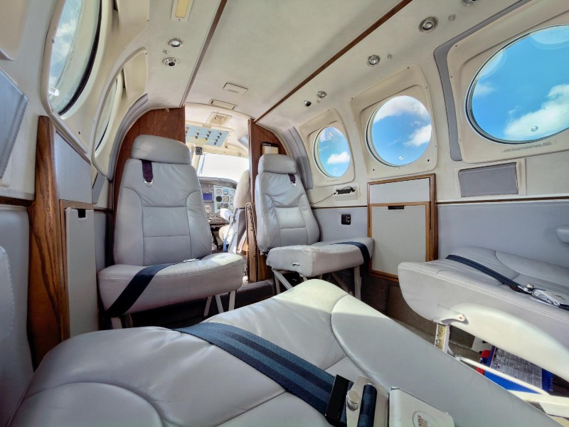 1978 Beechcraft Beech King Air E90, photo 12