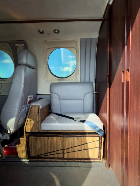 1978 Beechcraft Beech King Air E90, photo 16