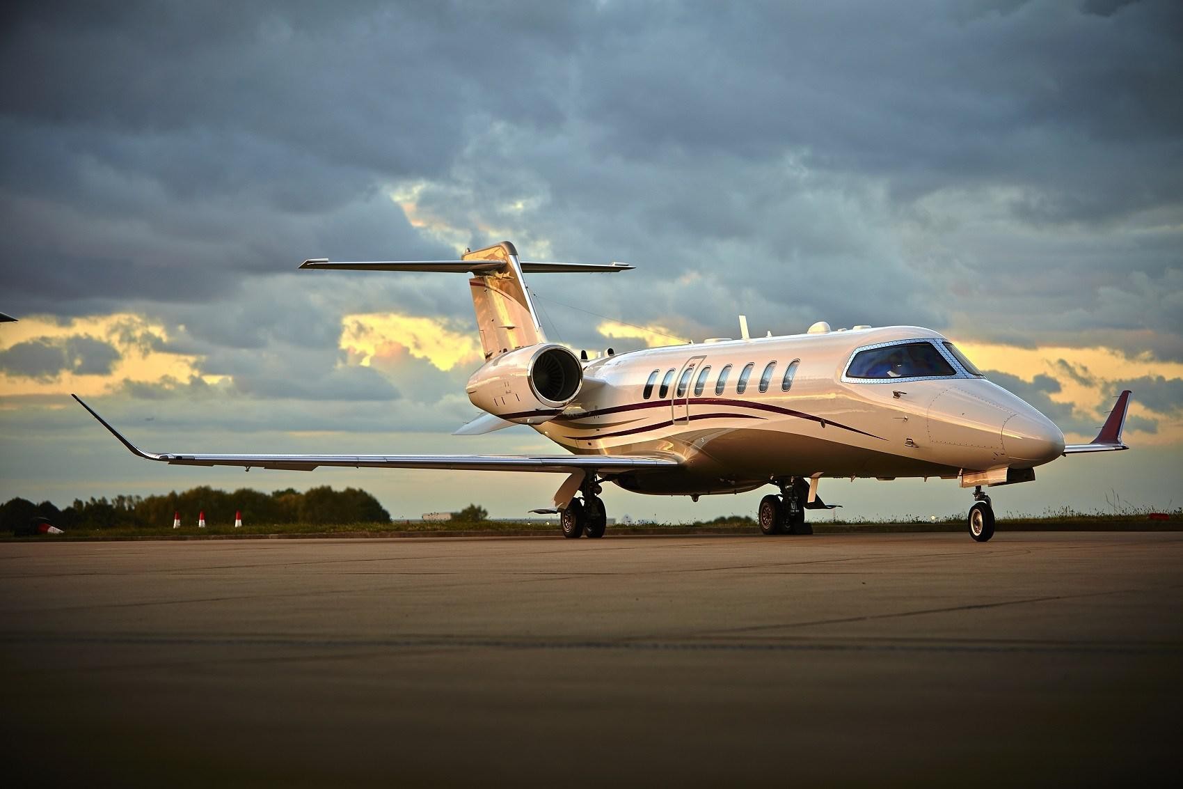 2016 Learjet 75