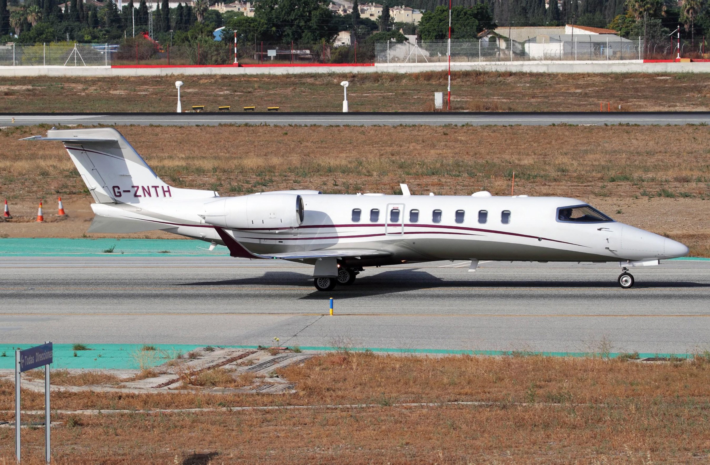 2016 Learjet 75 — photo 2