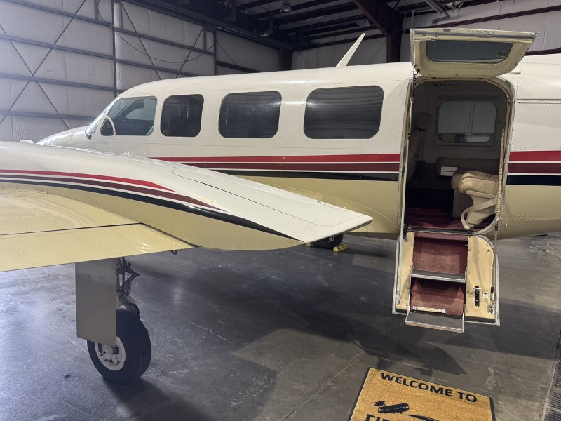 1979 Piper Navajo Chieftain PA-31-350, photo 1