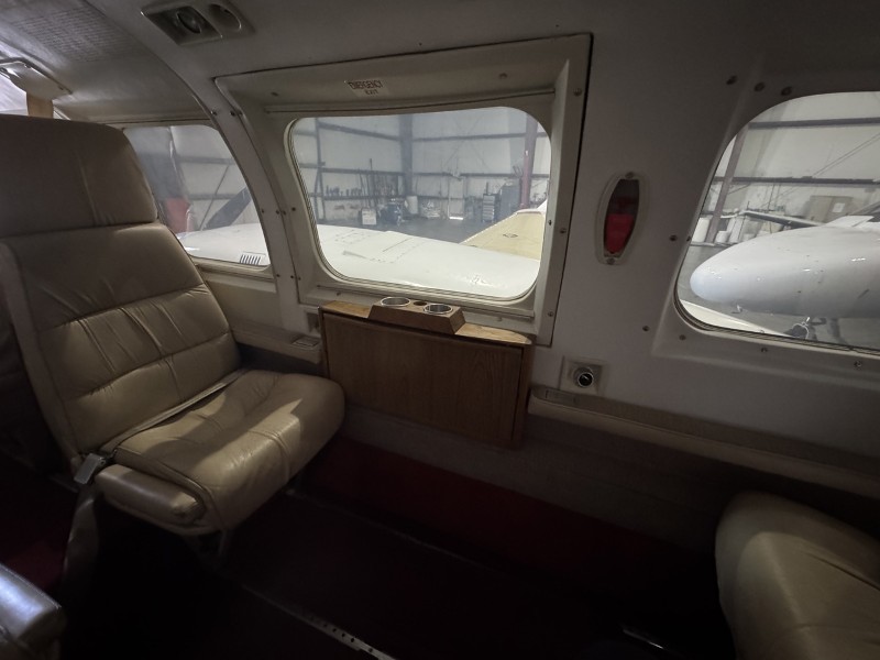 1979 Piper Navajo Chieftain PA-31-350, photo 10