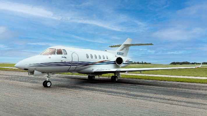 2010 Hawker 900XP — photo 2
