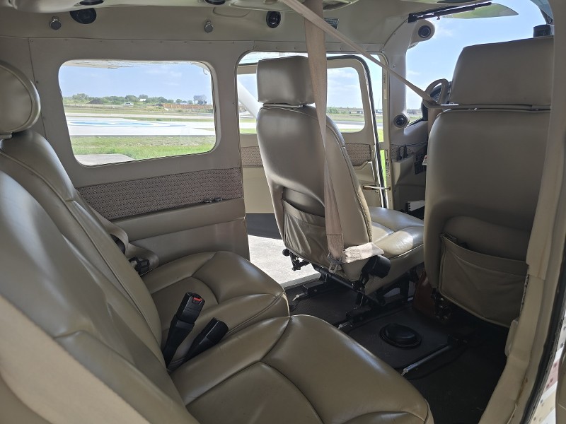 1999 Cessna T206H, photo 7