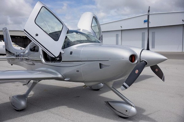 2015 Cirrus SR22-G5 — photo 4